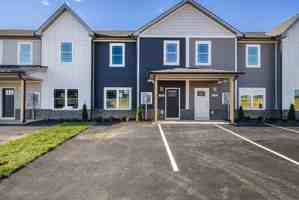 featured image of 13 Barnyard Cir