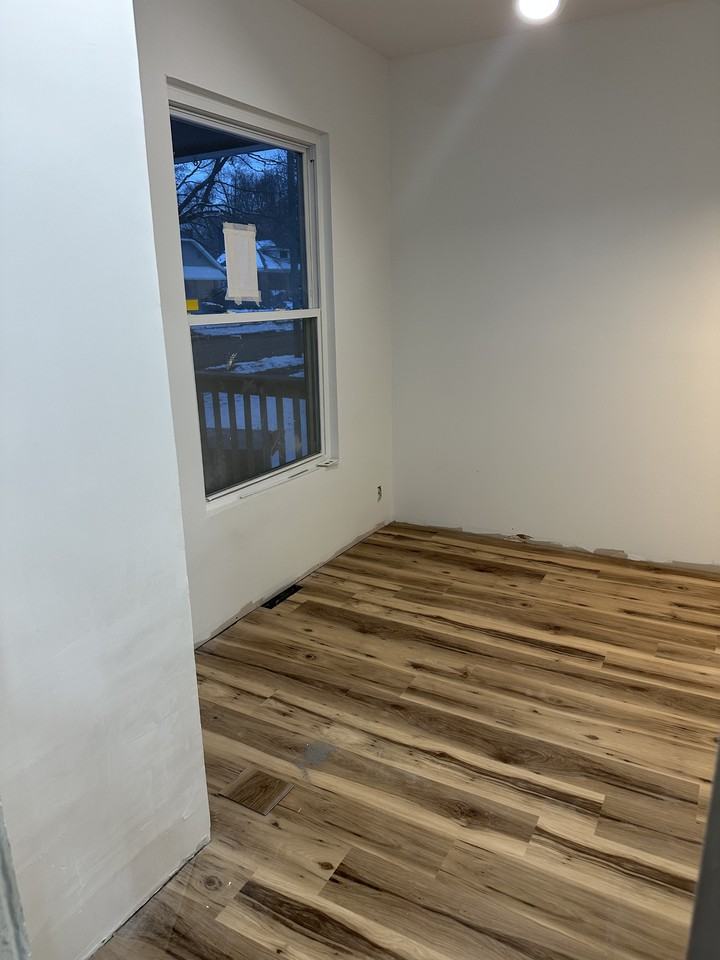 1621 S Taylor St - Photo 4 of 7