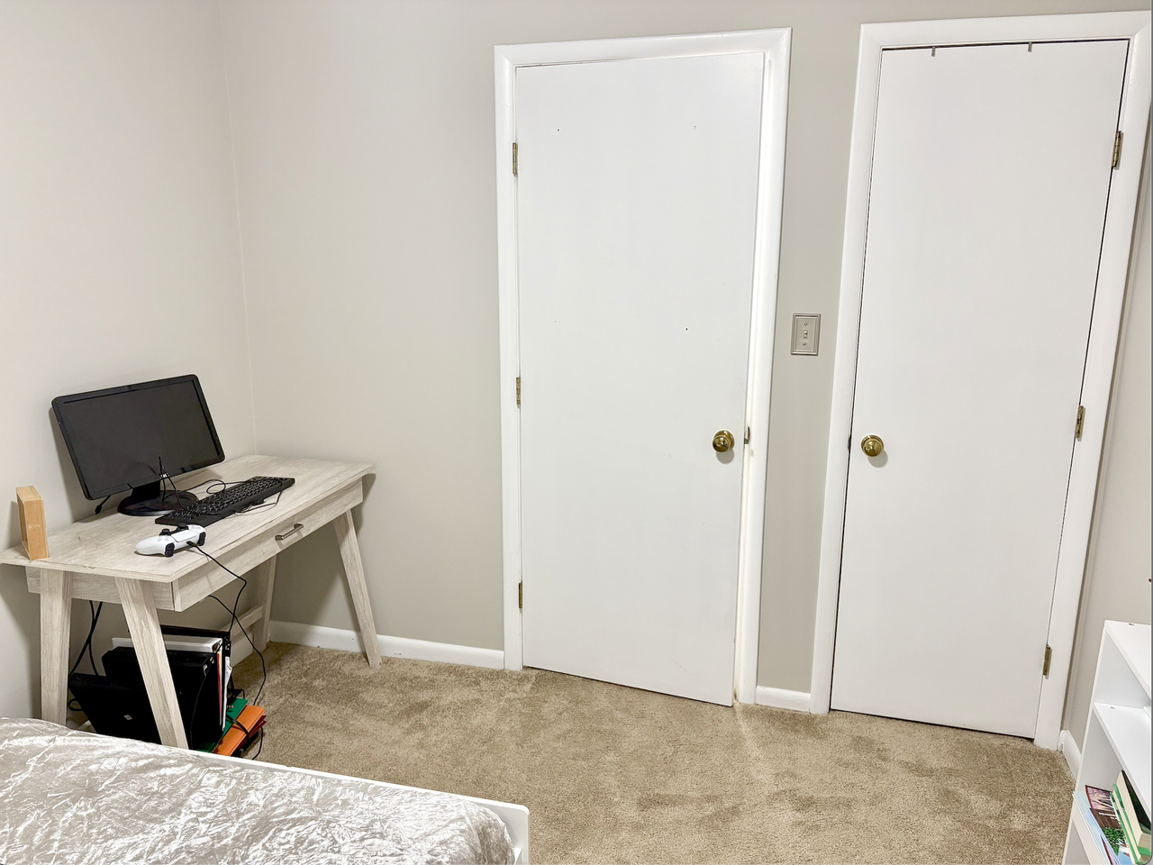 421 Woodview Ln - Photo 7 of 13