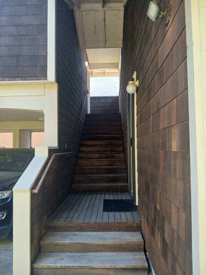 190 Union St #B - Photo 3 of 16