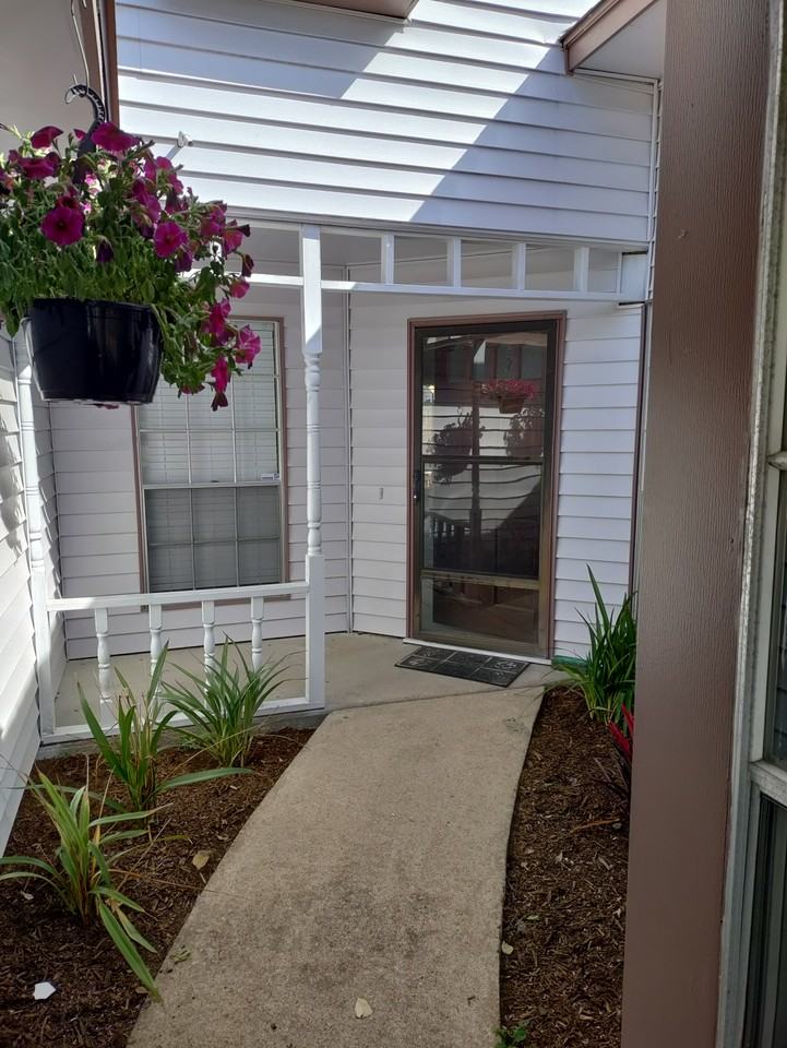 15622 Barbarossa Dr - Photo 3 of 20