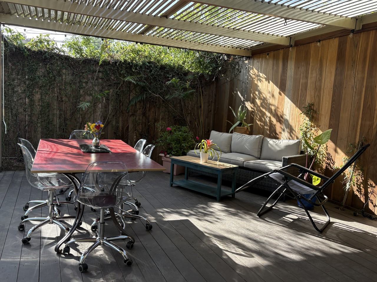 3139 Veteran Ave - Photo 6 of 17