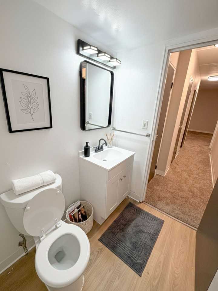 Hill Manor/Edgemont Terrace - Photo 6 of 7