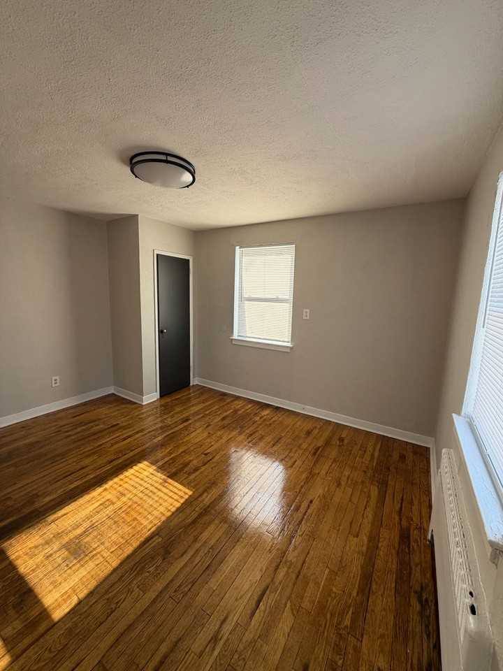 2001 Hampden Blvd - Photo 5 of 11