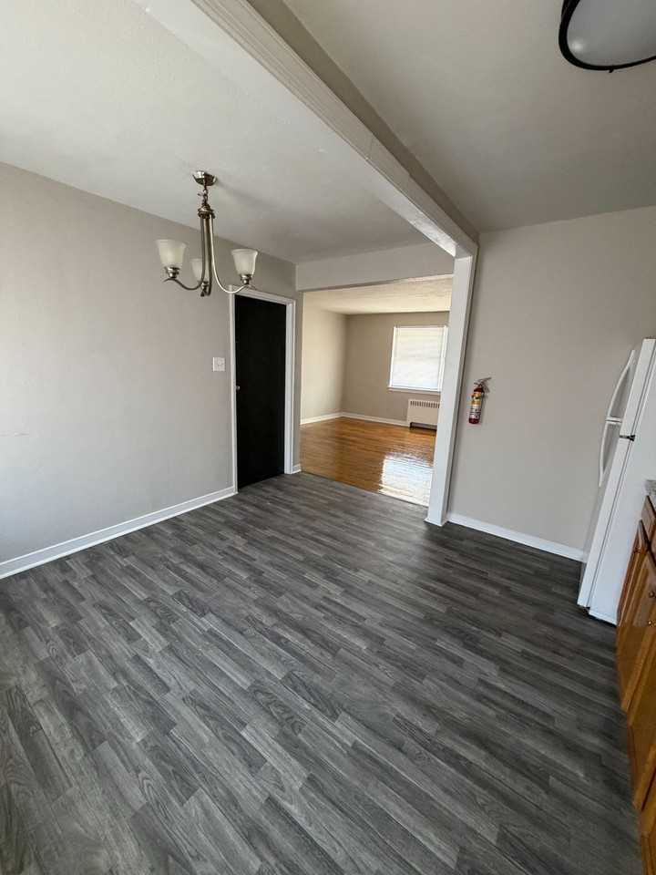 1928 Alsace Rd - Photo 3 of 11