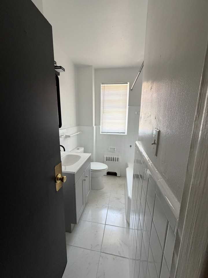 1928 Alsace Rd - Photo 5 of 11