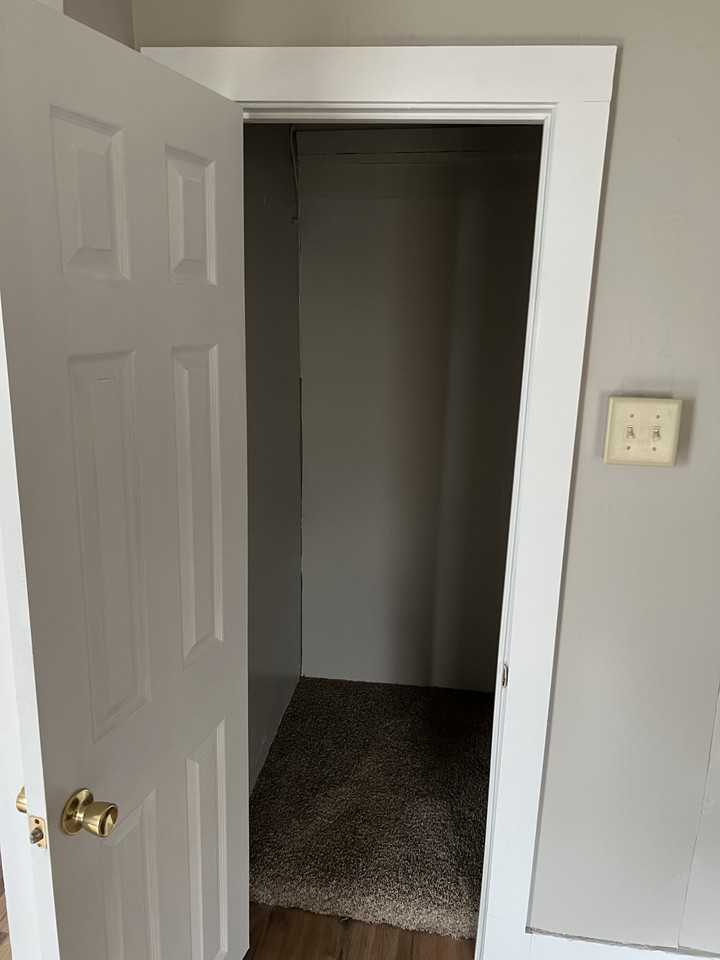 548 2 1/2 St - Photo 5 of 20