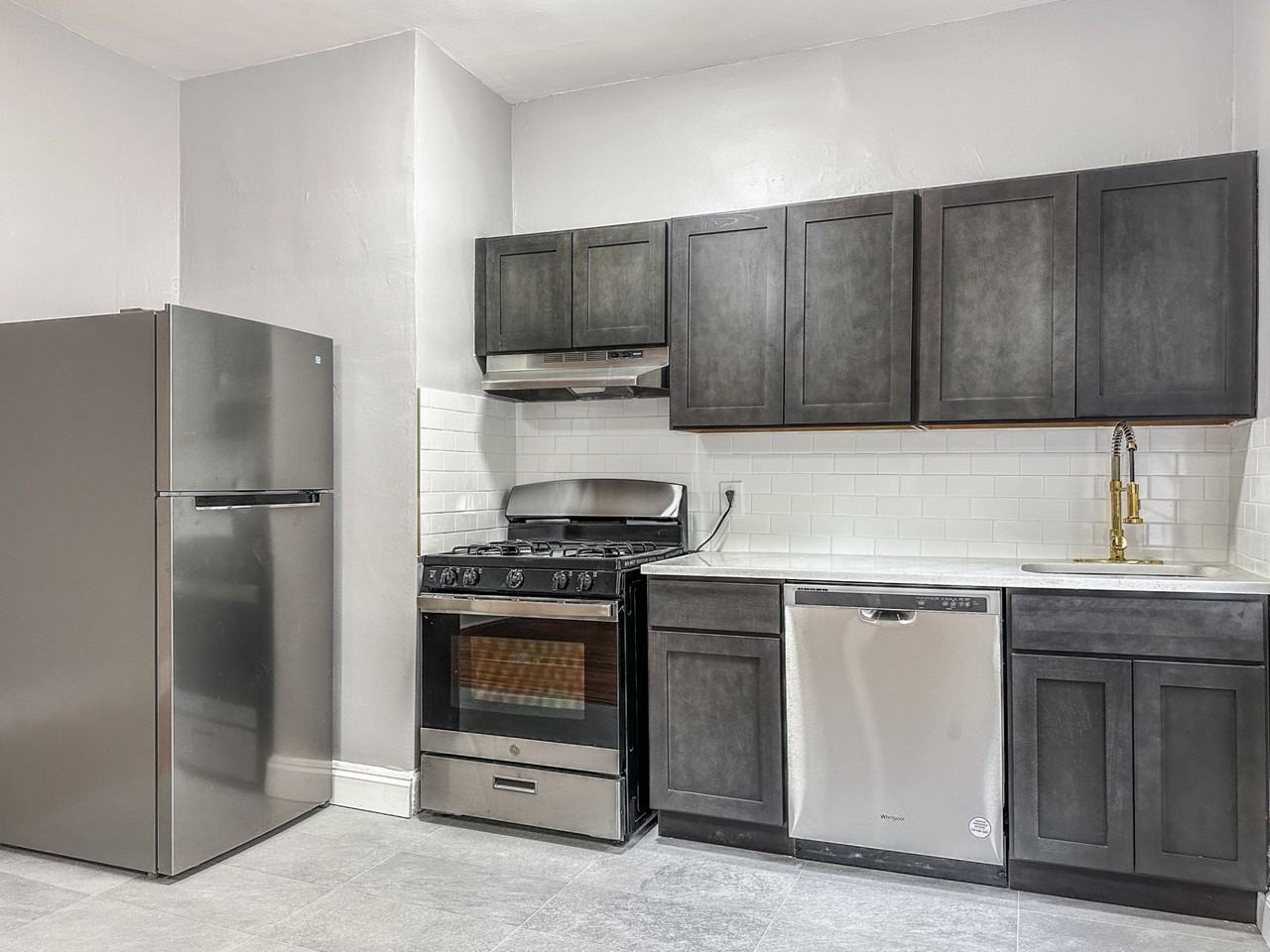 331 Elmora Avenue - Photo 3 of 10