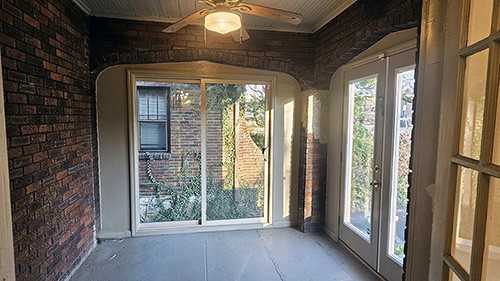 2610 Woodlawn Dr - Photo 4 of 20