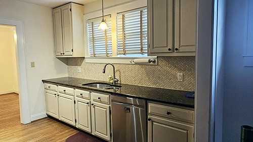 2610 Woodlawn Dr - Photo 5 of 20