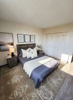 featured image of 489 W State St