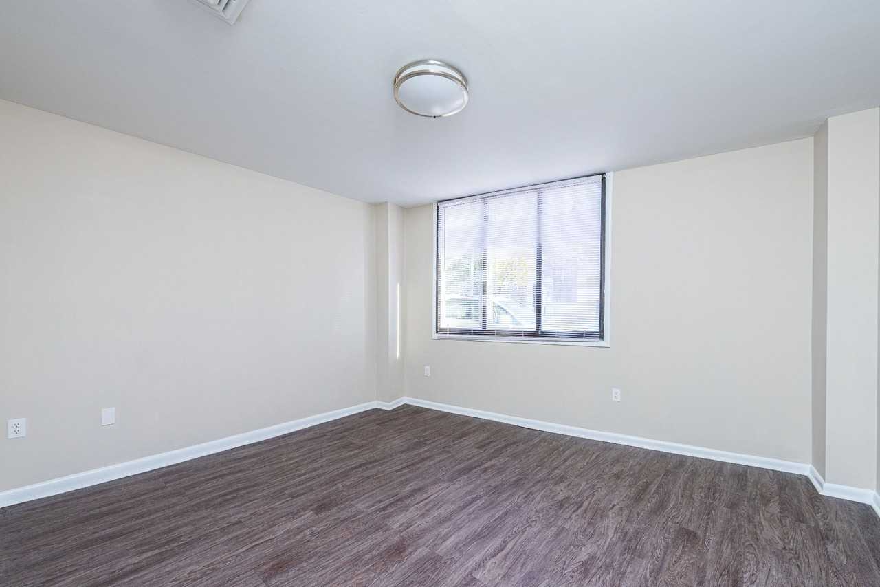 300 Main St Apartments - Photo 2 of 7