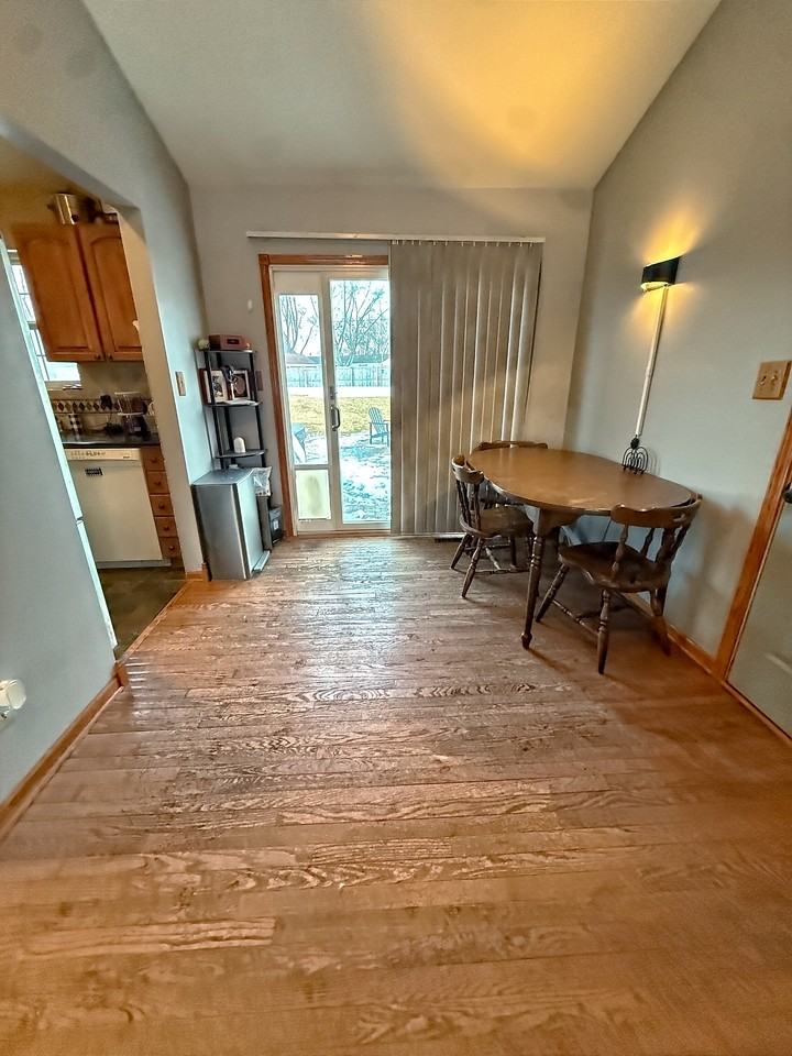 236 N Middle Rd - Photo 3 of 16