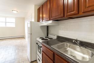 322 Eastern ParkWay - Photo 1 of 1