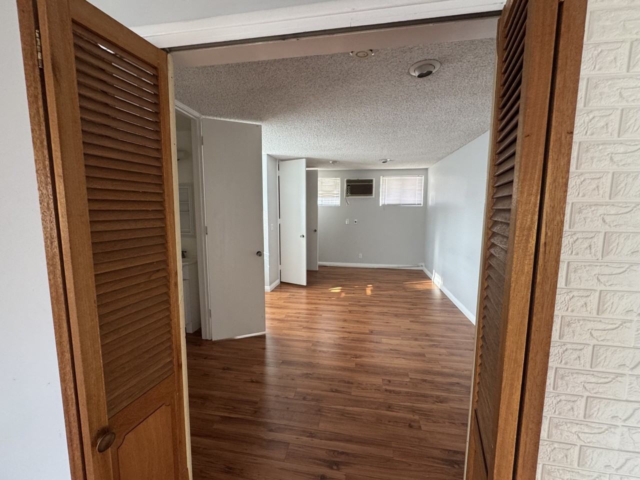 5208 Wilkinson Ave #4 - Photo 6 of 14