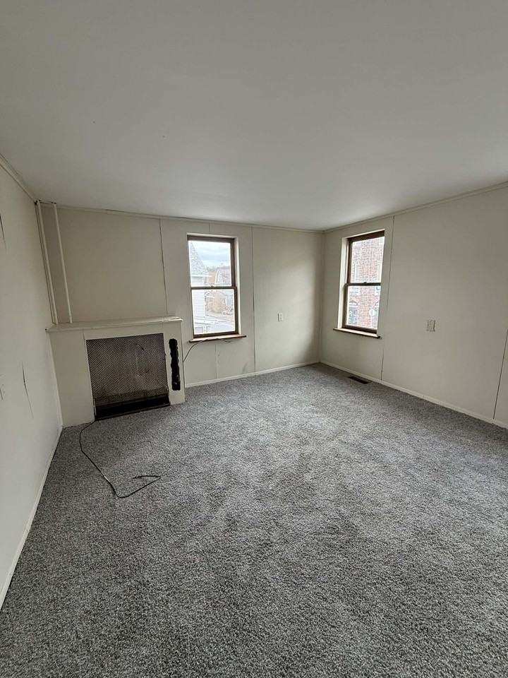 200 5th Ave - Photo 3 of 8