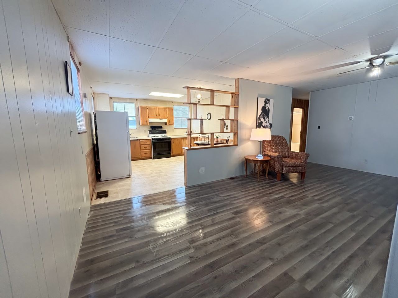 1522 Wilkes Ave - Photo 2 of 10