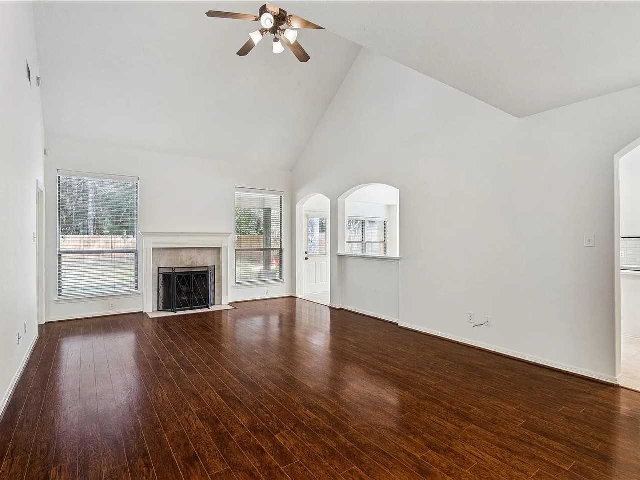 6418 Sugar Bush Dr - Photo 2 of 10