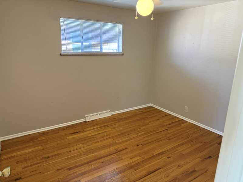 4370 S Acoma St - Photo 7 of 14