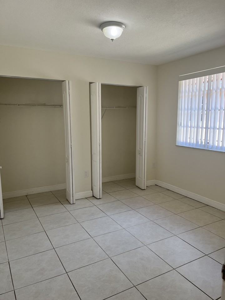 3607 Sw 29th St #3607 - Photo 6 of 18