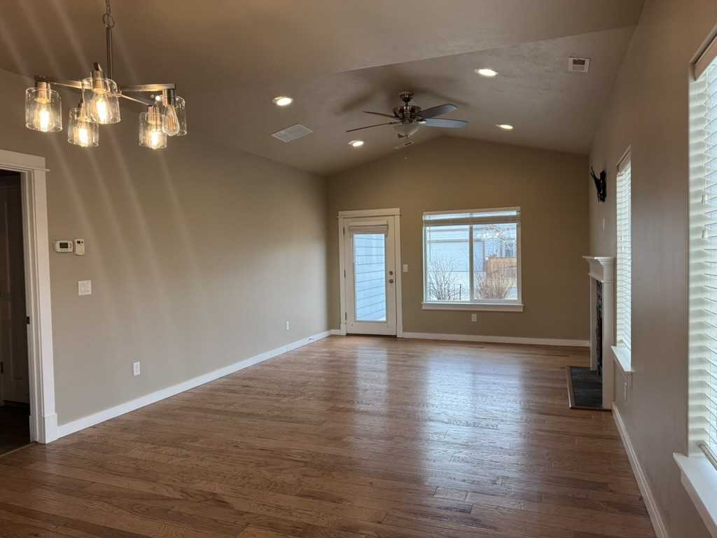 136 Bull Frog Dr - Photo 6 of 20