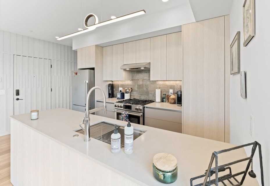 191 Condor St #9 - Photo 3 of 20