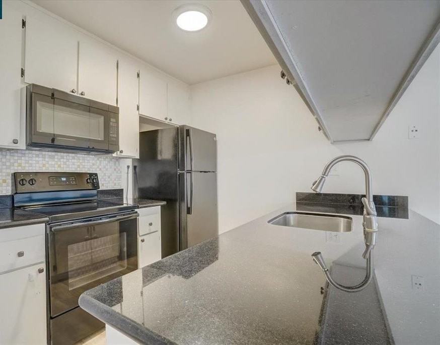 2500 Florida Ln - Photo 3 of 6