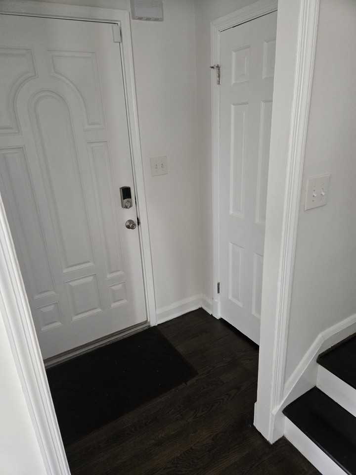 1511 Woobourne Ave - Photo 3 of 15