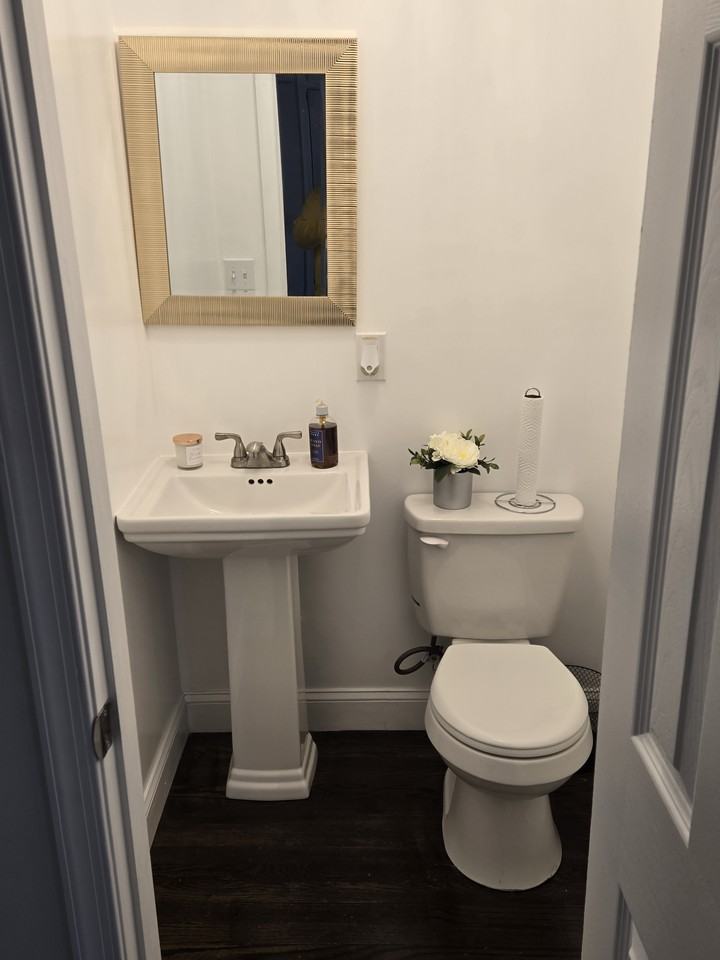 1511 Woobourne Ave - Photo 4 of 15