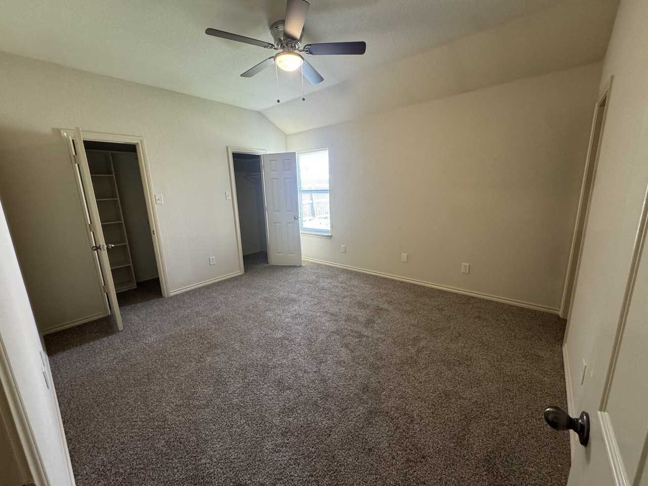 5809 Swords Dr - Photo 6 of 17