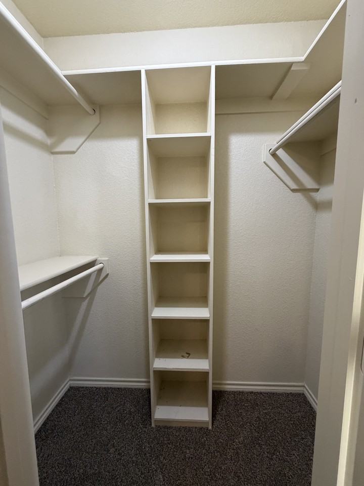 5809 Swords Dr - Photo 7 of 17