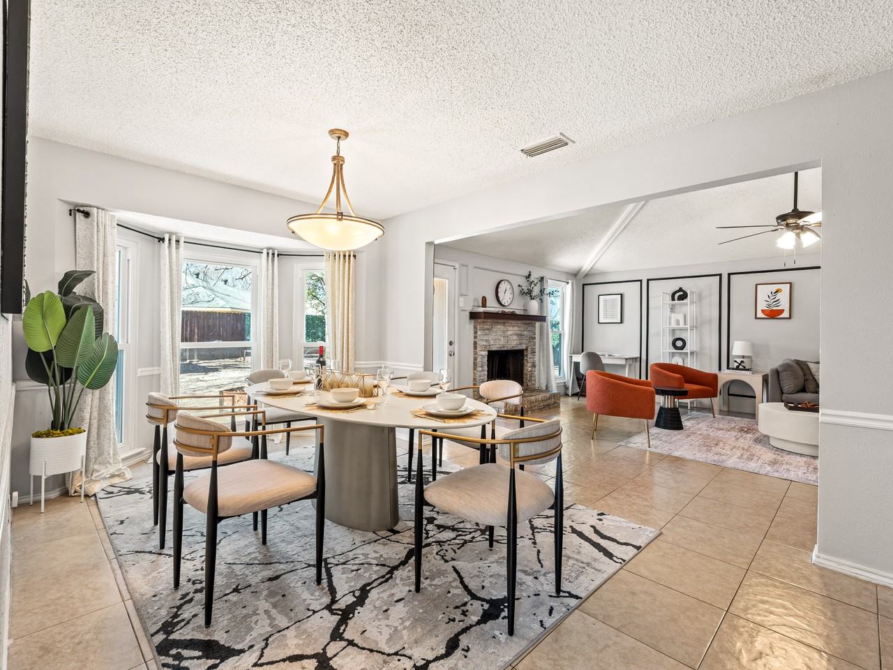 1113 Roaring Springs Dr - Photo 4 of 20