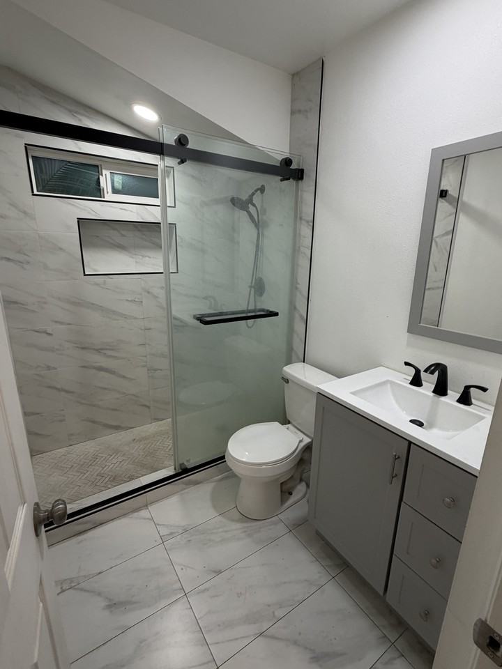 1103 E Princeton St #1 - Photo 2 of 8