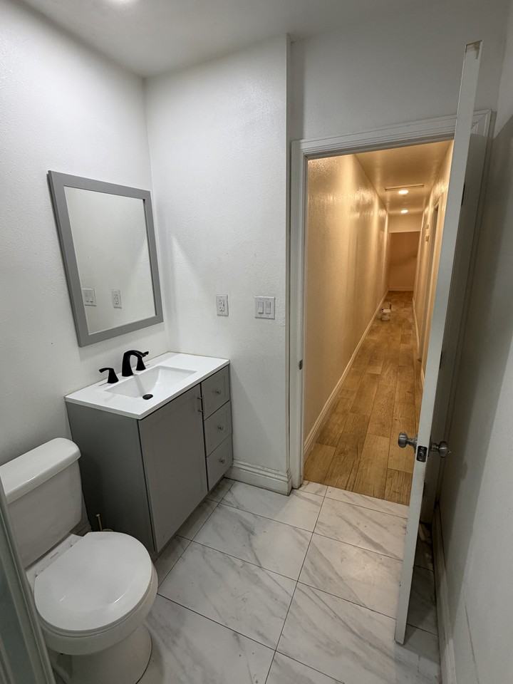 1103 E Princeton St #1 - Photo 3 of 8