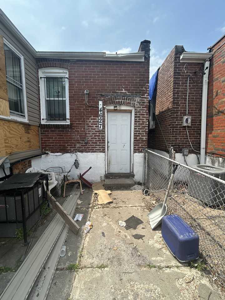 4627 Maffitt Ave - Photo 3 of 18