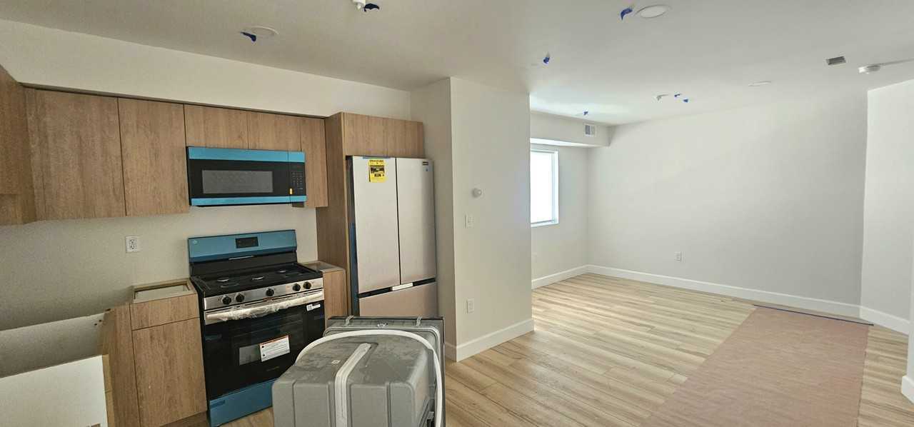 44 Warner St #B2 - Photo 2 of 5