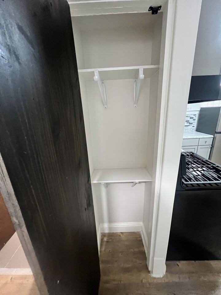 8208 S South Shore Dr #1F - Photo 7 of 13