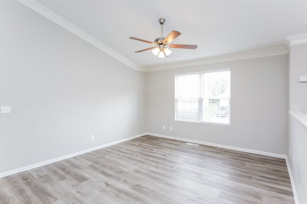 215 Ashland Manor Dr - Photo 7 of 17