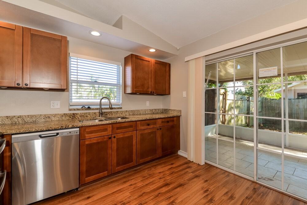 12914 Astorwood Pl - Photo 6 of 16