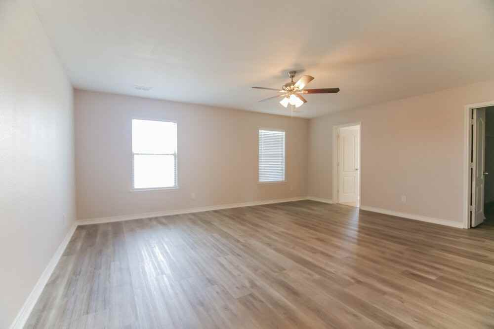 1020 Callalily Dr - Photo 4 of 16