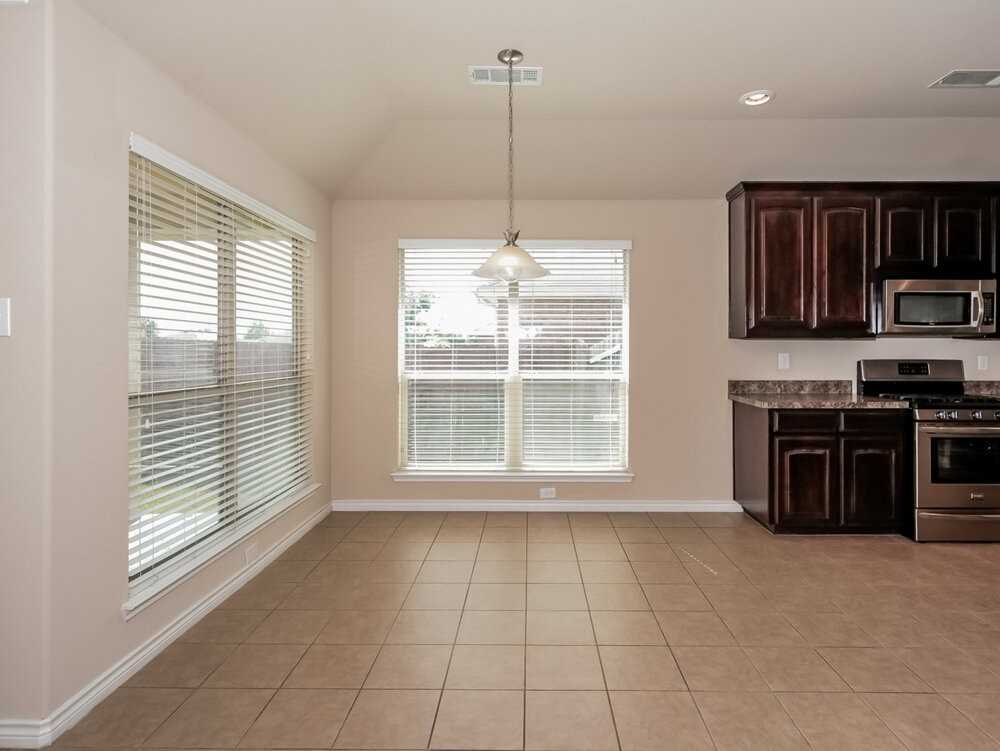 1352 Barrel Run - Photo 4 of 12