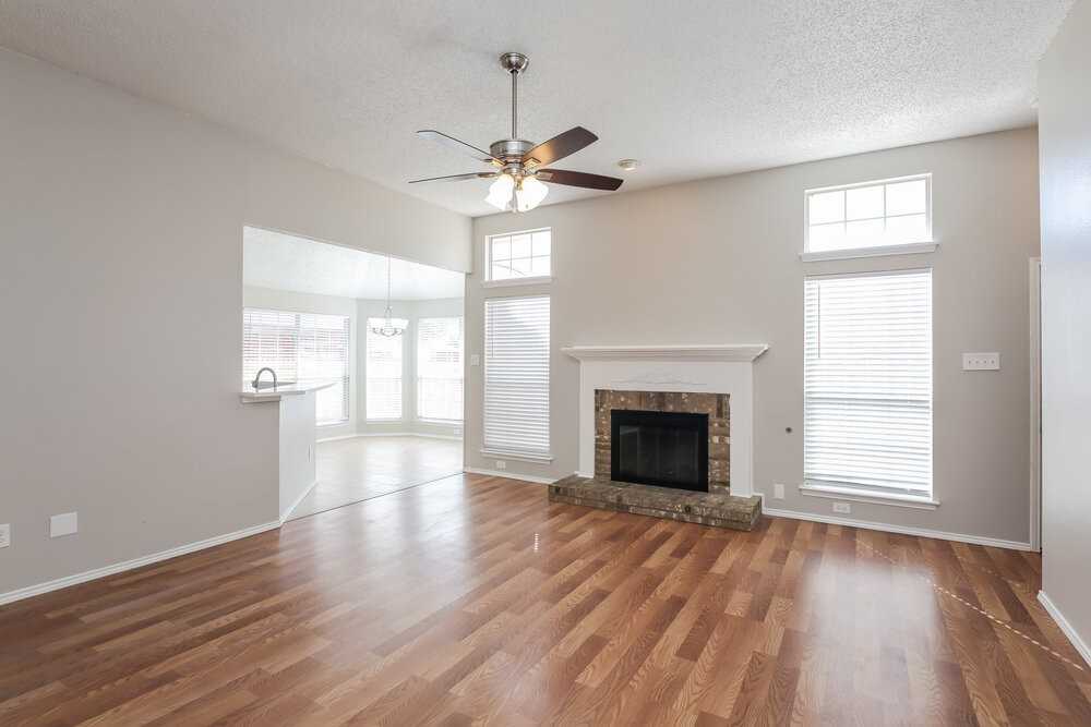 808 Dawson St - Photo 3 of 16