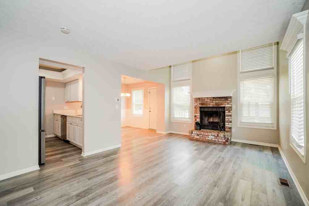 4149 Cherry Orchard Ln - Photo 7 of 18