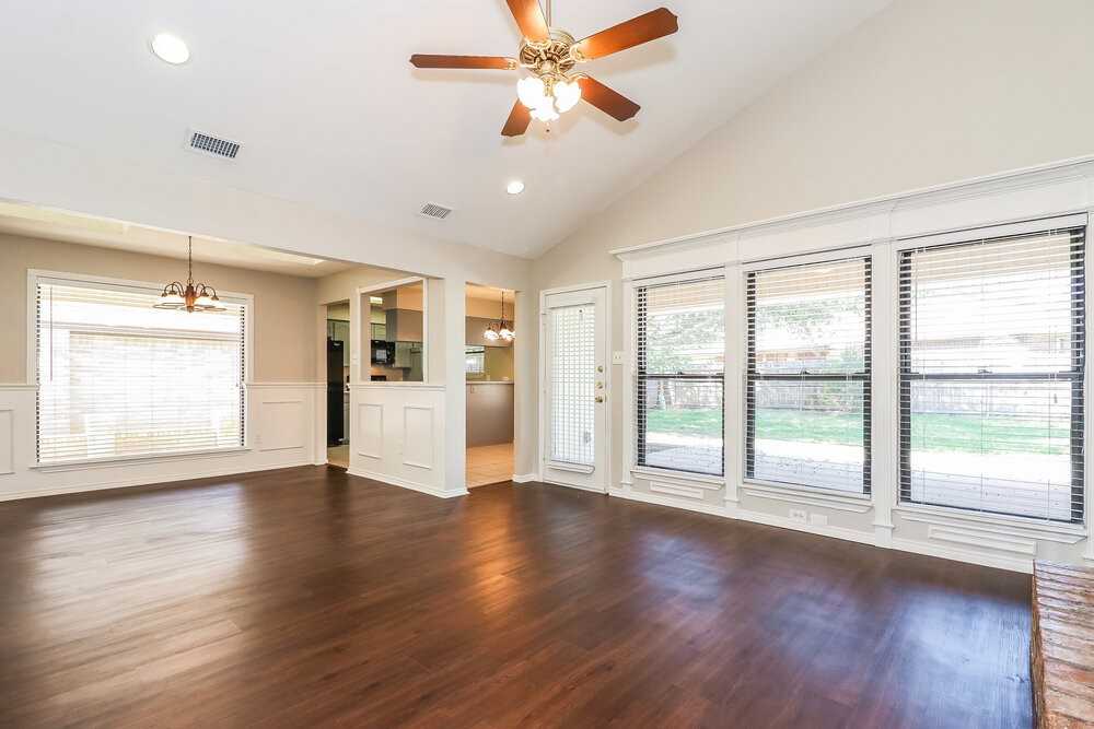 3816 Ashley Ln - Photo 3 of 17