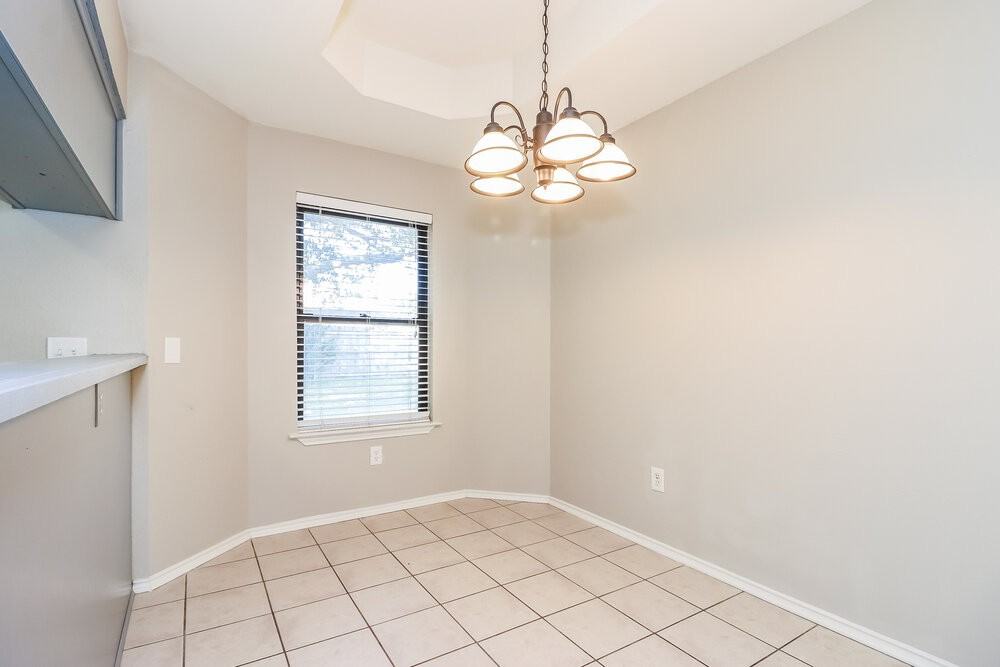 3816 Ashley Ln - Photo 7 of 17