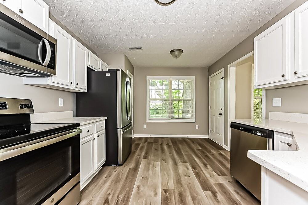 216 Rivergate Ct - Photo 6 of 17