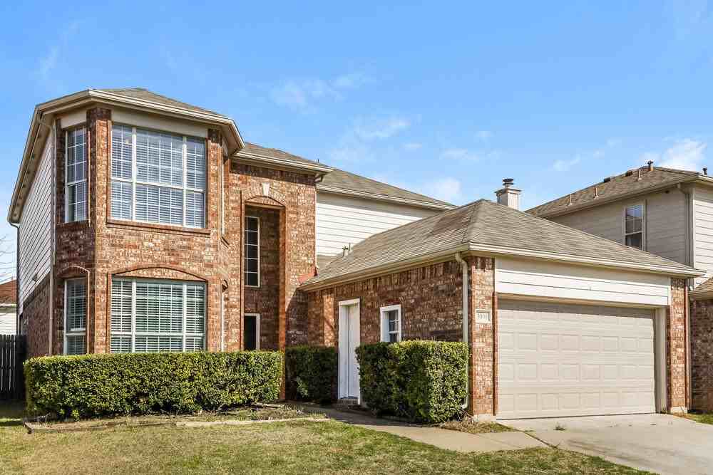 3000 Vicksburg Ln - Photo 4 of 17