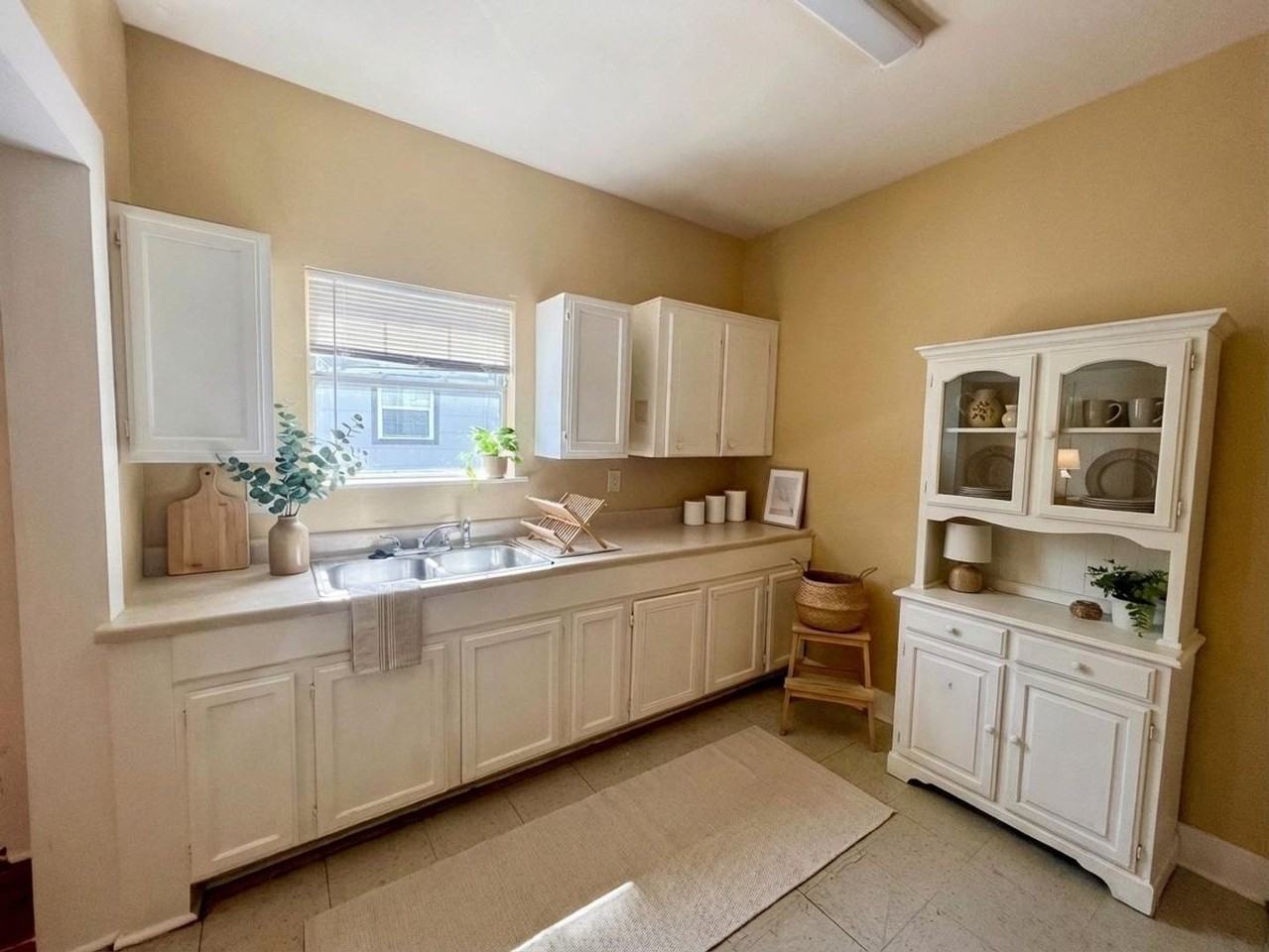 1506 Schley Ave - Photo 7 of 17