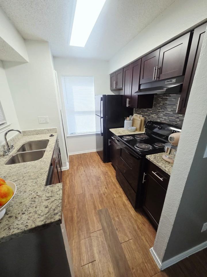 1823 S Las Vegas Trl #22 - Photo 6 of 12