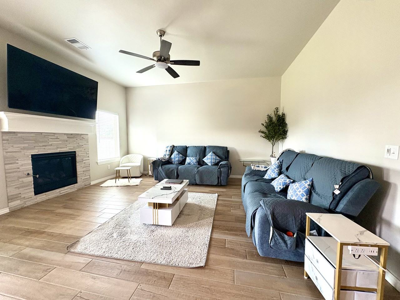 5509 Malpaso Creek Dr #NA - Photo 4 of 16